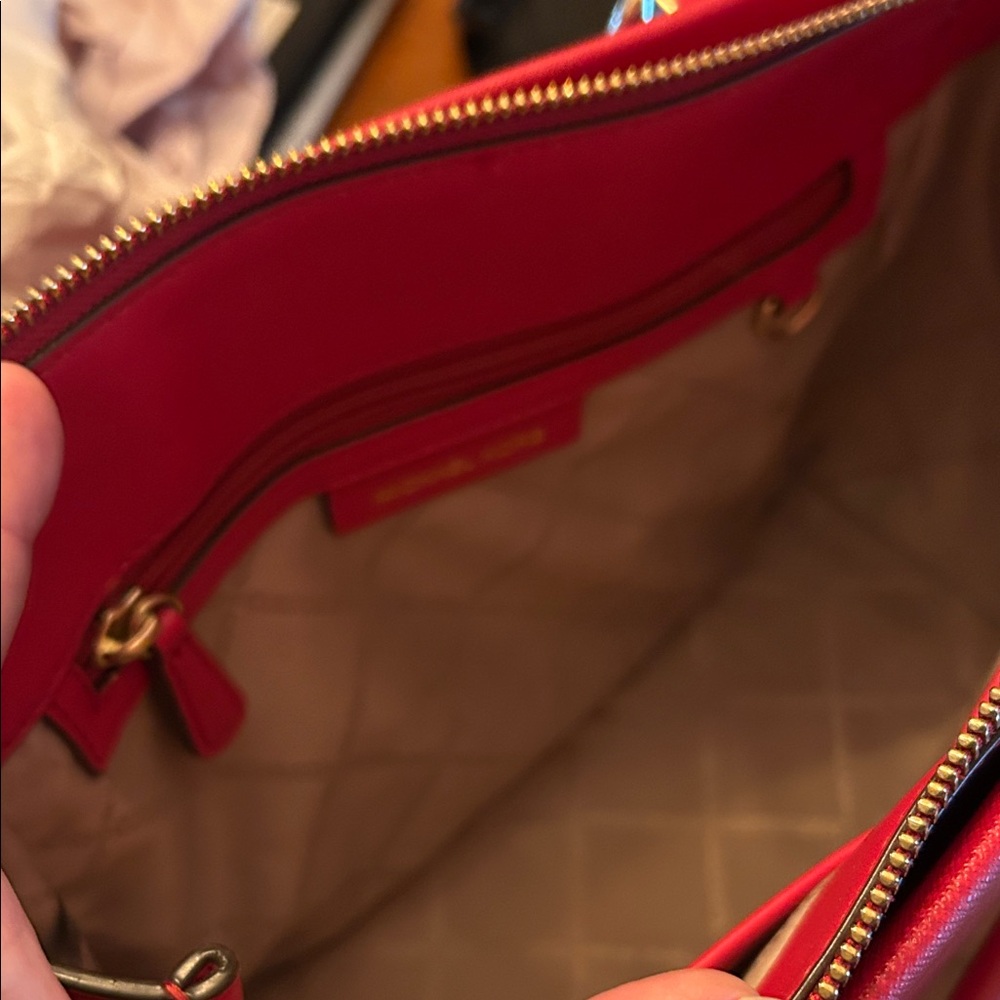 Michael Kors MARILYN Red Saffiano leather Satchel - Picture 6 of 10